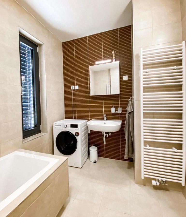 Seaview Apt Koper 2 Buitenkant foto